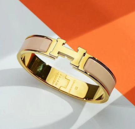 Luxury H-Inspired Titanium Steel Bracelet for Women Elegant Designer-Style Bangle