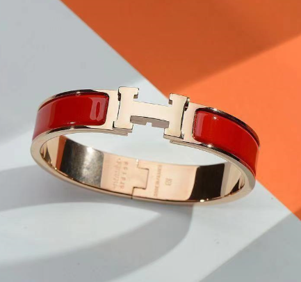 Luxury H-Inspired Titanium Steel Bracelet for Women Elegant Designer-Style Bangle