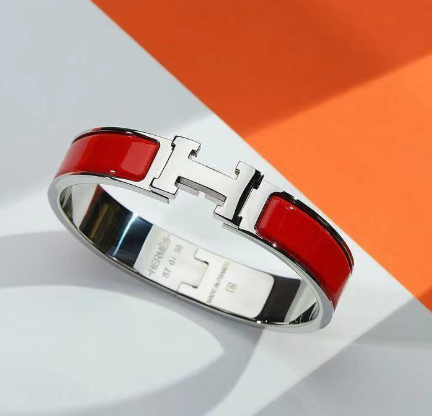 Luxury H-Inspired Titanium Steel Bracelet for Women Elegant Designer-Style Bangle