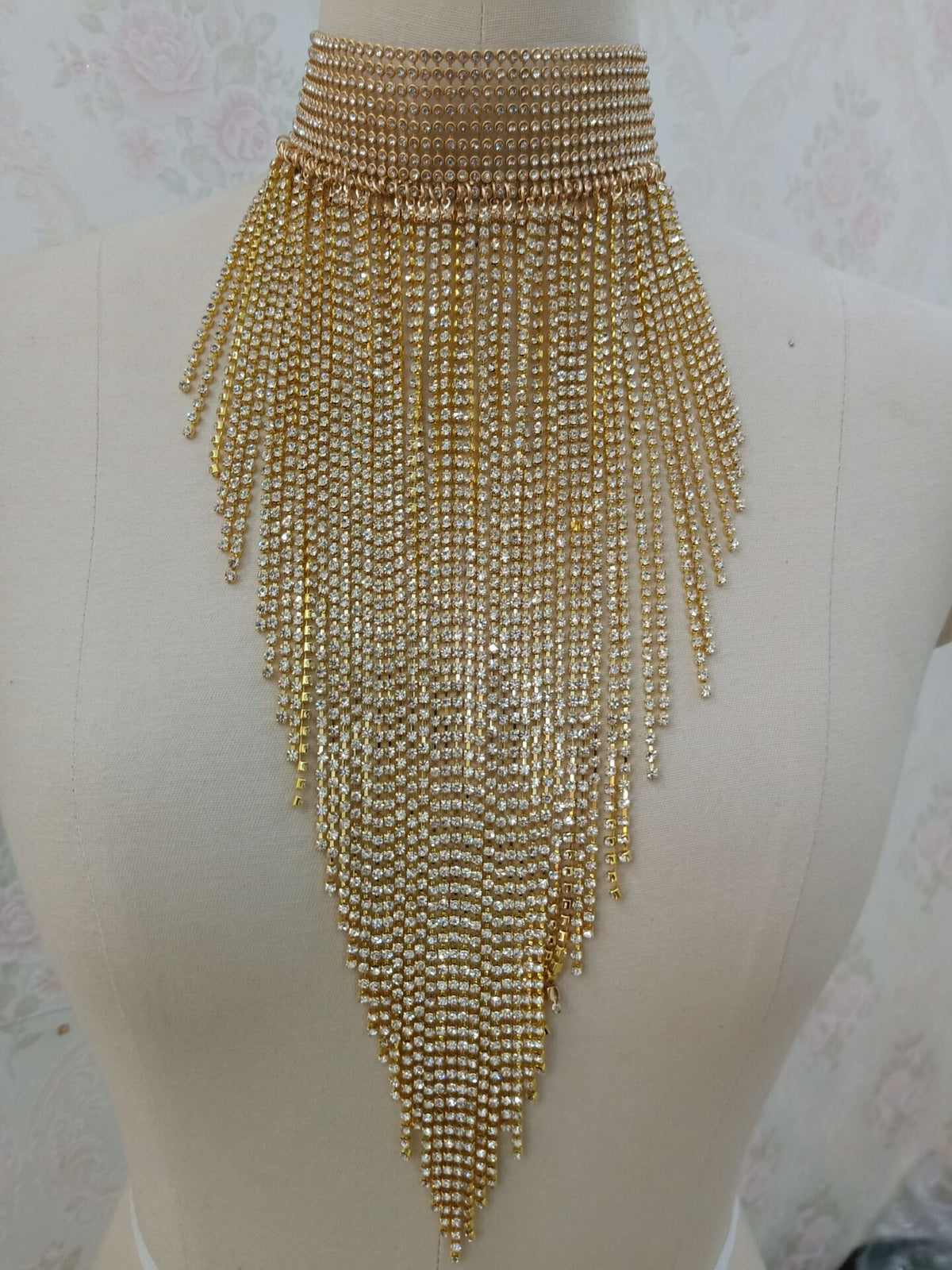 ✨ Steal the Spotlight! 💎 Dazzling Rhinestone Tassel Choker Necklace Glam Statement Jewelry for Women