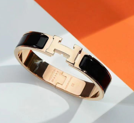 Luxury H-Inspired Titanium Steel Bracelet for Women Elegant Designer-Style Bangle