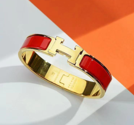 Luxury H-Inspired Titanium Steel Bracelet for Women Elegant Designer-Style Bangle