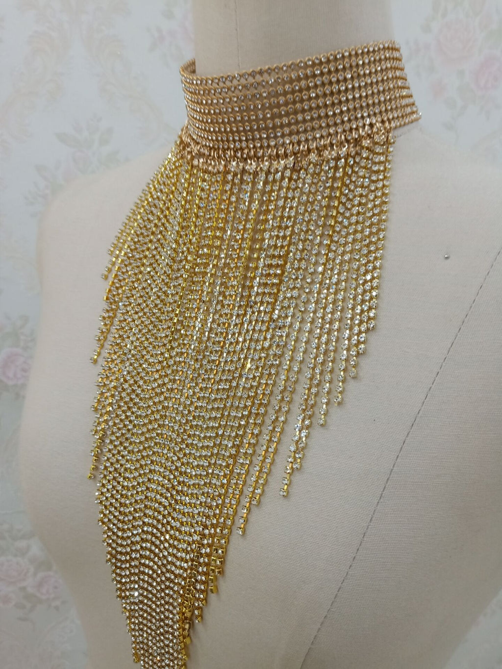 ✨ Steal the Spotlight! 💎 Dazzling Rhinestone Tassel Choker Necklace Glam Statement Jewelry for Women